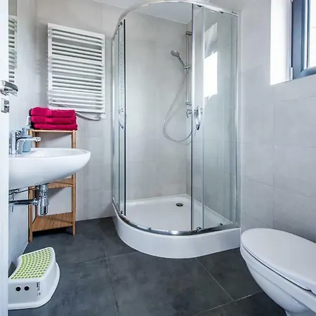 Plaza Apartment Debki